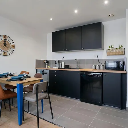 Locations - Le Semart Apartment *